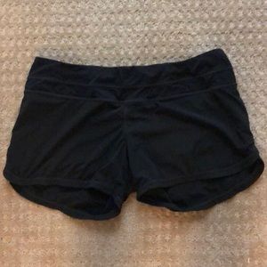 black lulu lemon shorts